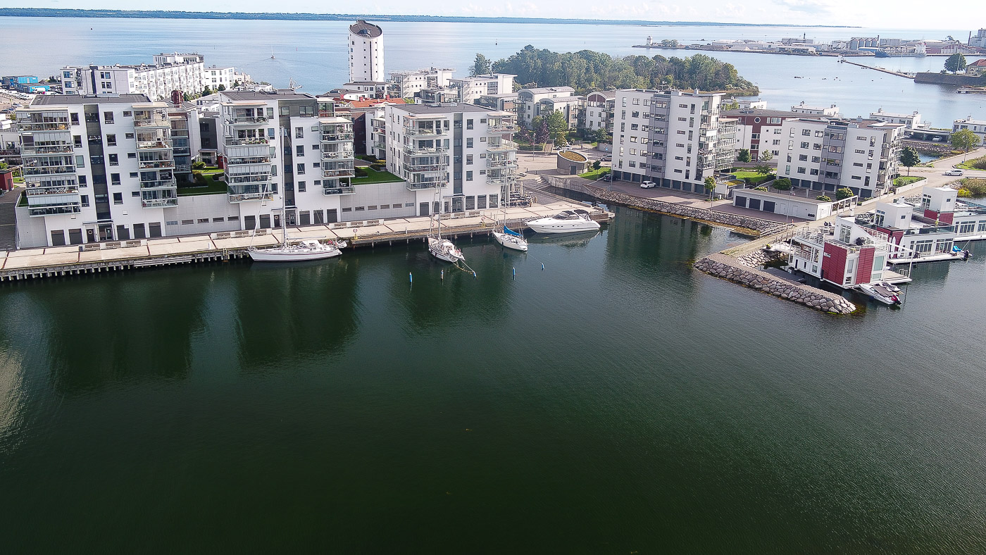 Utrustningskajen 11 , Varvsholmen